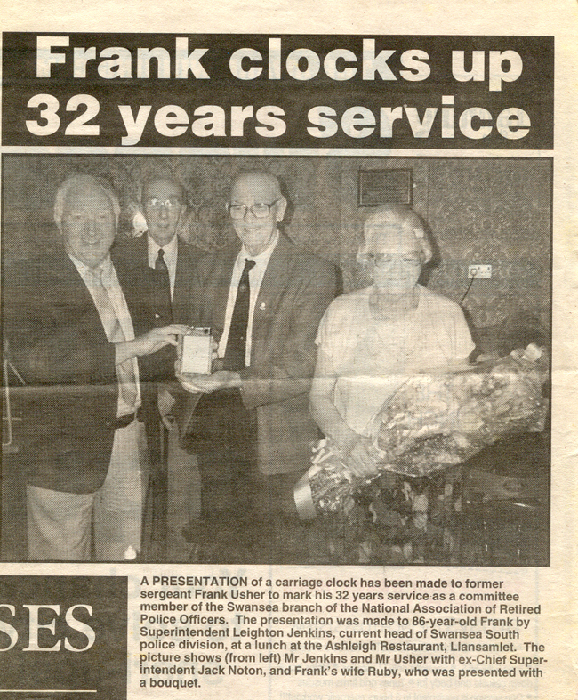 Presentation to Frank Usher 32 years committee